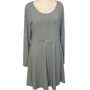 Cut Loose dress long sleeve scoop neck black & white stripe fit & flare  Sz L
